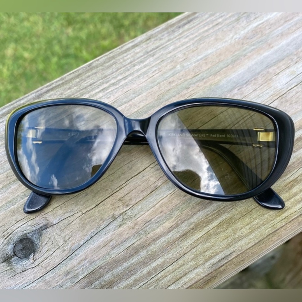 Sunglasses Made in Italy Black ; so chic!